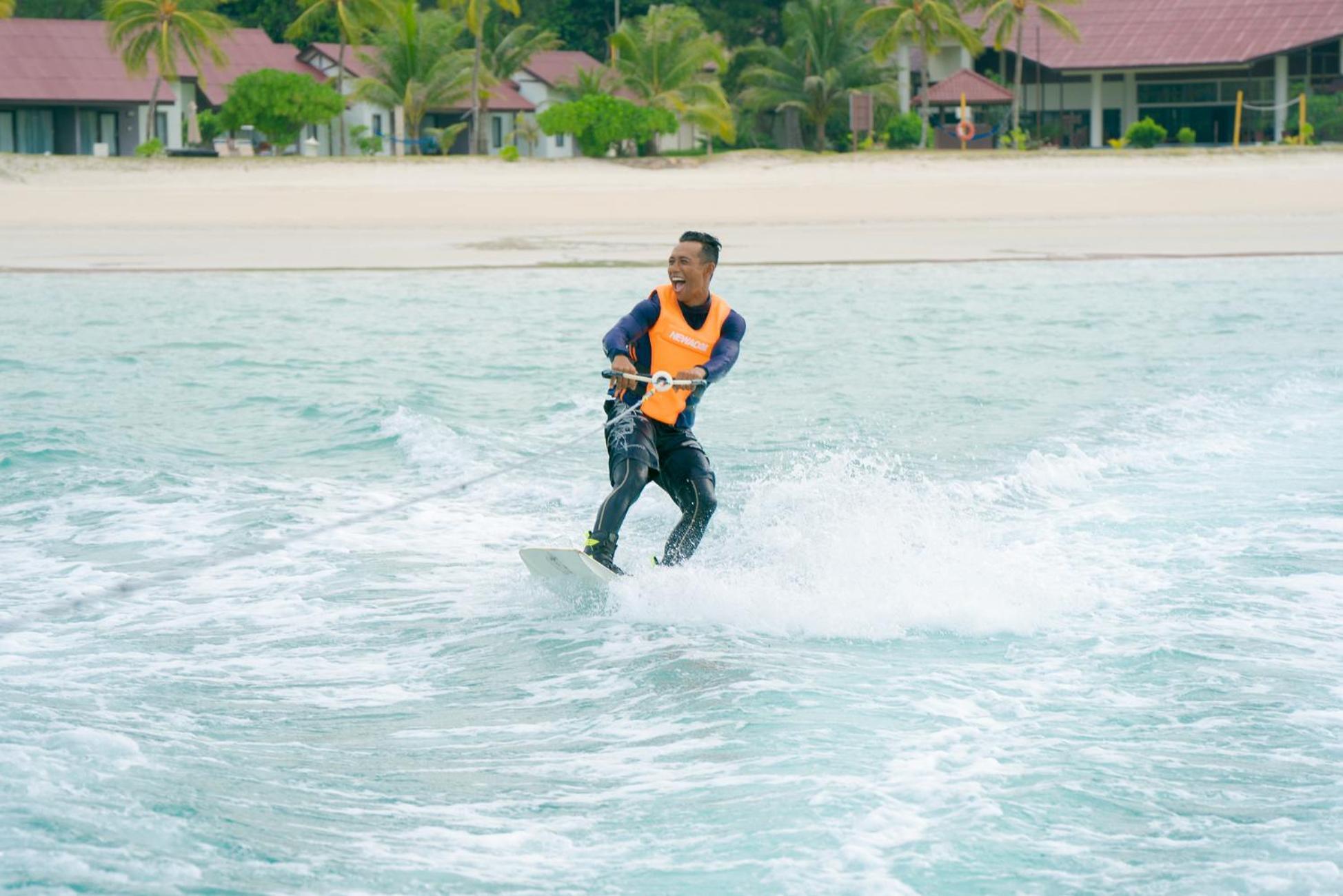 Indra Maya Pool Villas Lagoi Bagian luar foto
