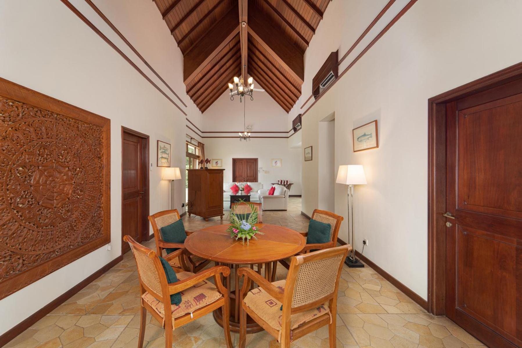 Indra Maya Pool Villas Lagoi Bagian luar foto